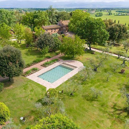 Equo Suites Petrignano Del Lago Exterior foto